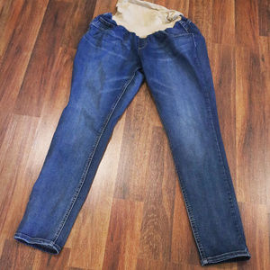 Jessica Simpson Maternity Jeans